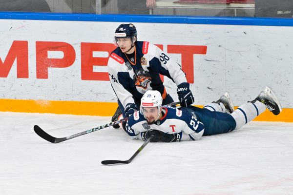 Фарм-клуб «Торпедо» проиграл третий матч 1/8 финала чемпионата ВХЛ